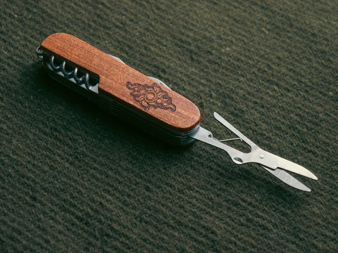 Nature's Pathway 11-in-1 Pocketknife