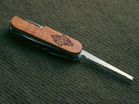 Nature's Pathway 11-in-1 Pocketknife