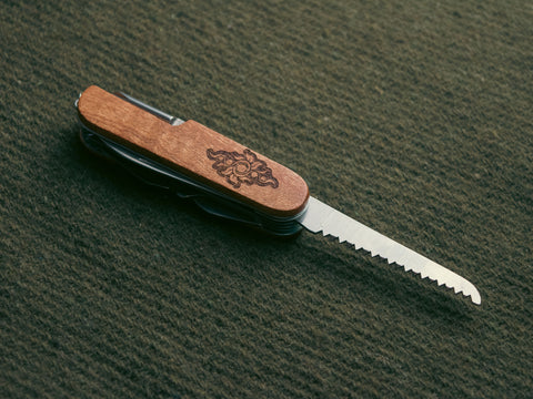 Nature's Pathway 11-in-1 Pocketknife