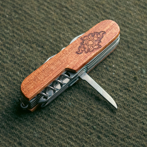 Nature's Pathway 11-in-1 Pocketknife